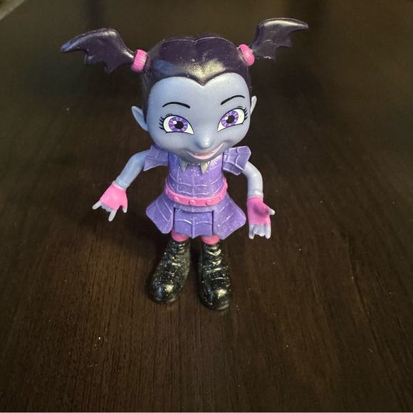 Disney Junior Vampirina Fangtastic Friends Action Figure PVC Toy 3.5" - Picture 1 of 4
